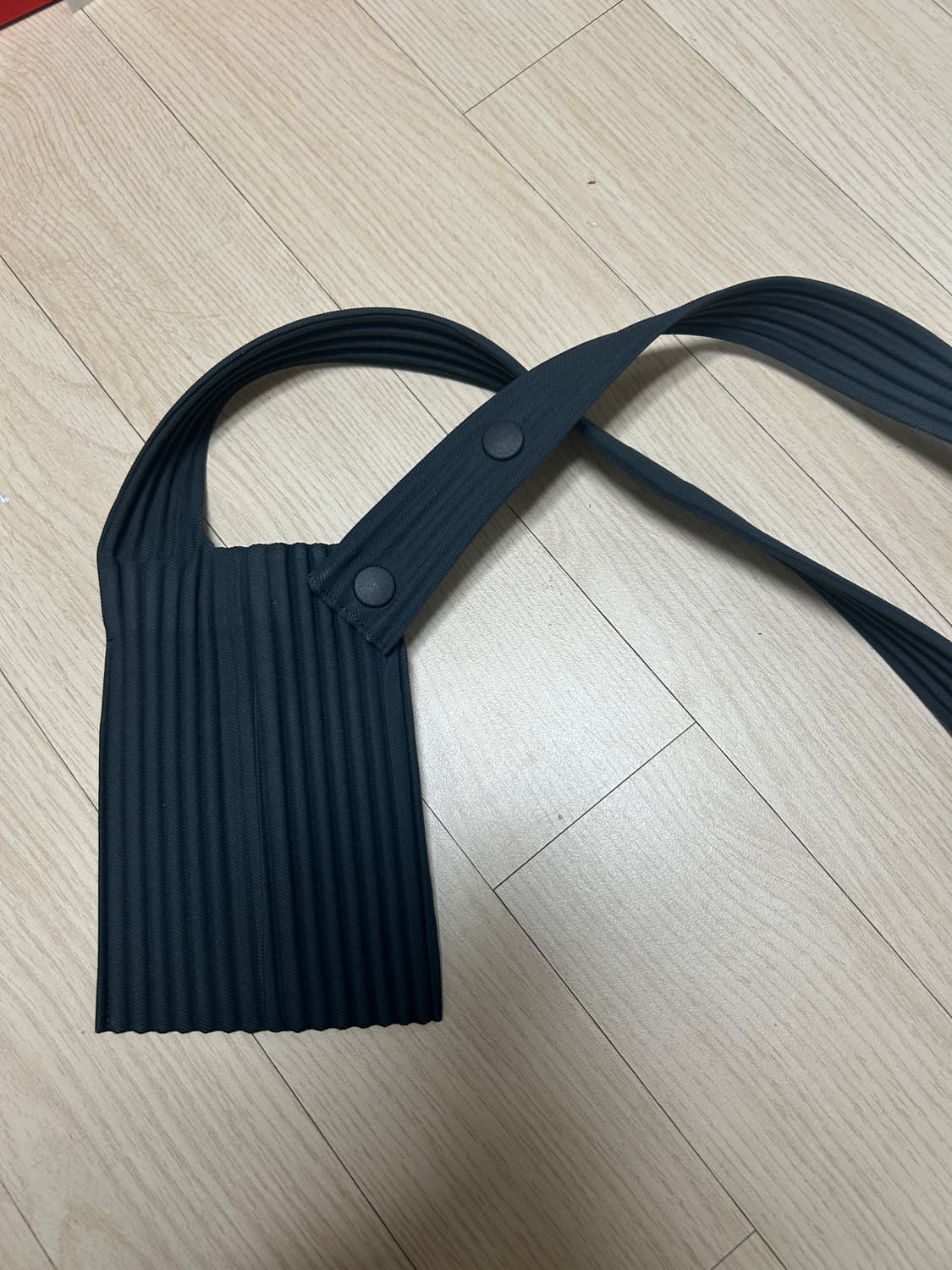 옴므플리세 ag480 챠콜 상품이미지3