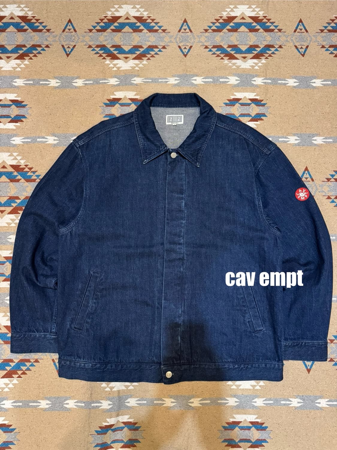 [L] 카브엠트 히든 버튼 데님 자켓 인디고 상품이미지1