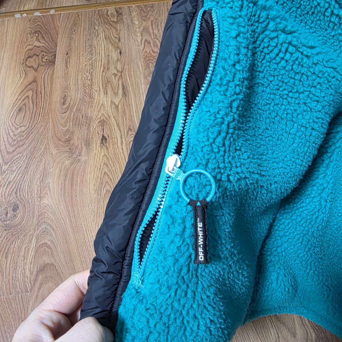 오프화이트 오버사이즈 후리스 상품이미지7