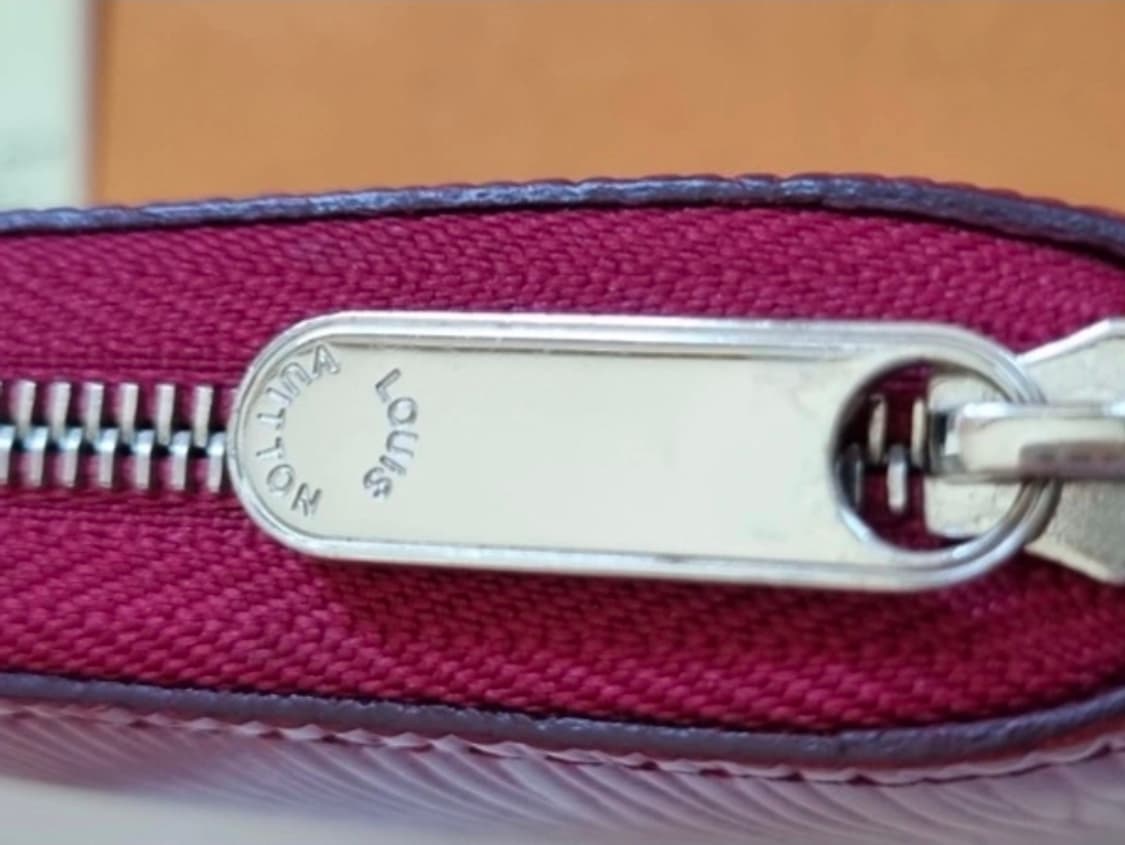 루이비통 에삐 지퍼 카드지갑 푸시아 상품이미지9