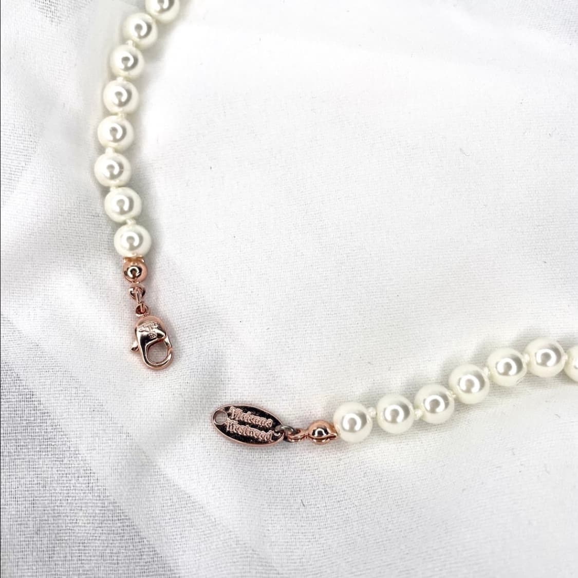 비비안웨스트우드 아카이브 바스릴리프 로즈골드orb 진주 펄 초커 상품이미지4