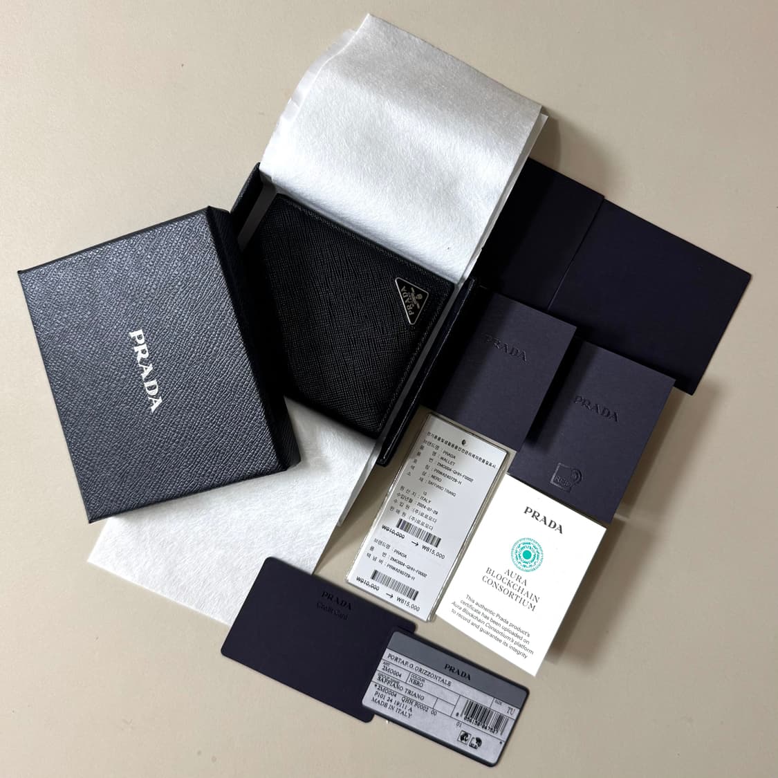 [OS/당일출고]프라다 삼각로고 사피아노 반지갑 상품이미지1