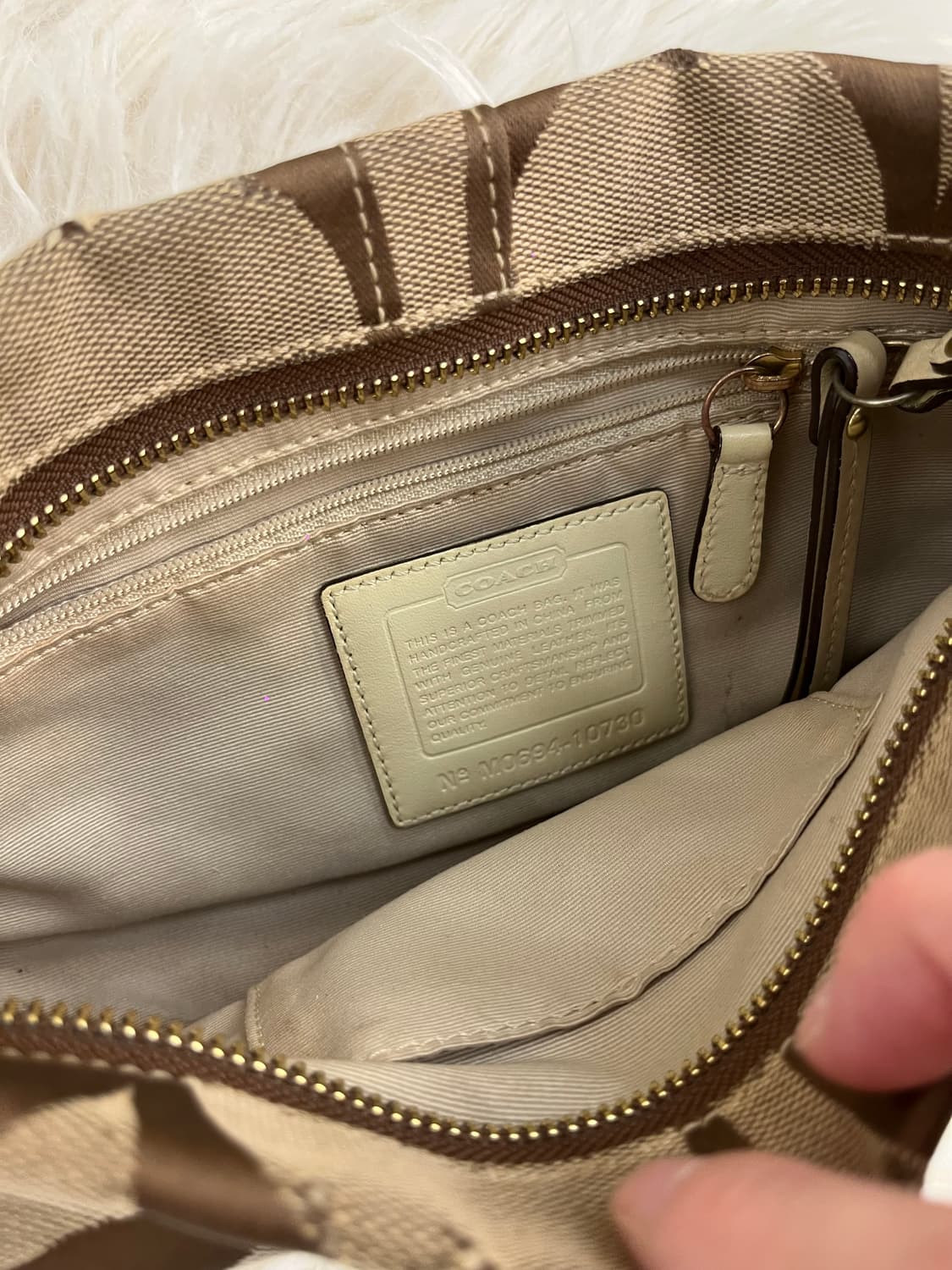 Coach White Mini Shoulder Bag 상품이미지9