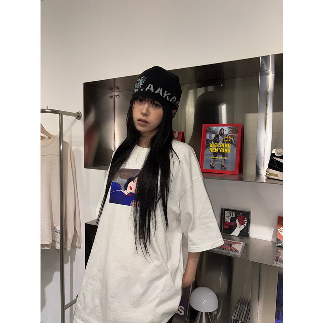 Supreme Snow White Tee 상품이미지2