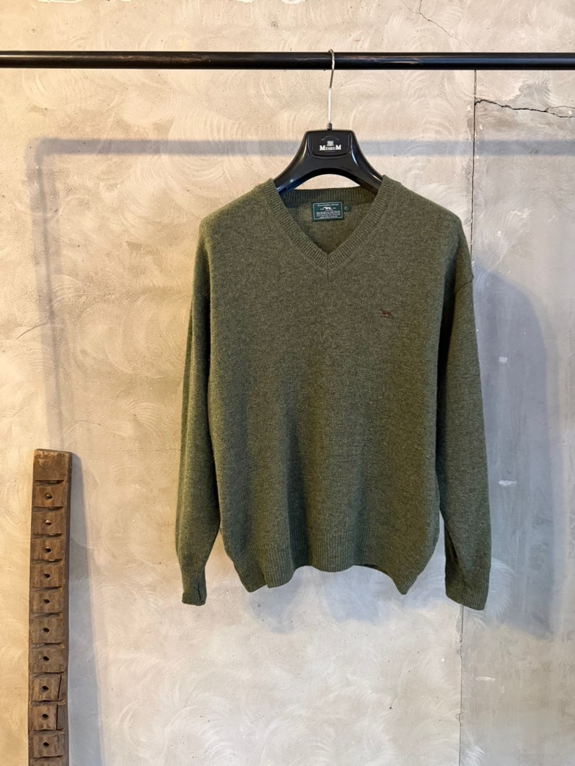 로드앤건 브이넥 니트 남성 100 상품이미지8