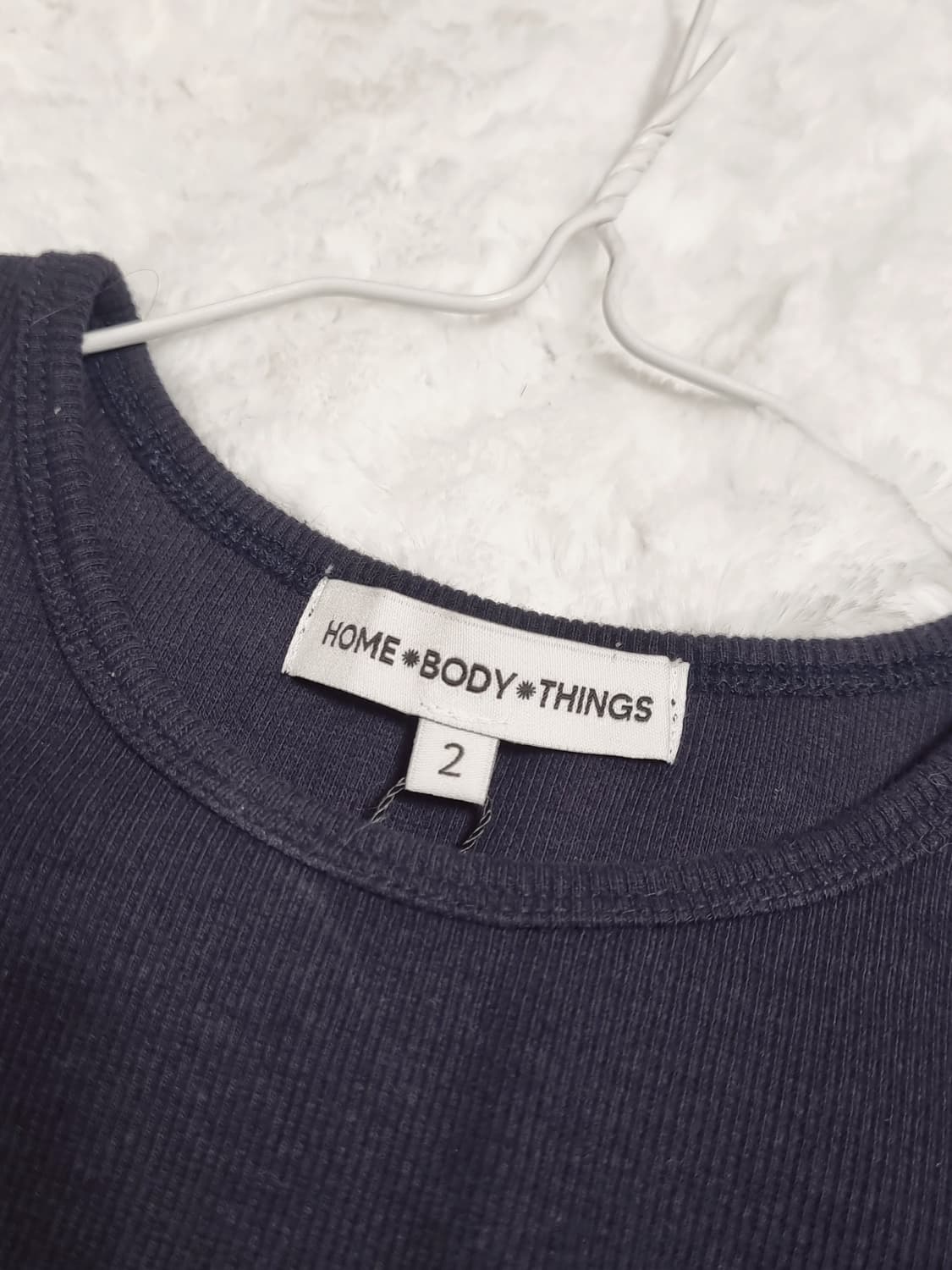 [새상품] 네이비 자수 반팔 티셔츠 에이블리 상품이미지2