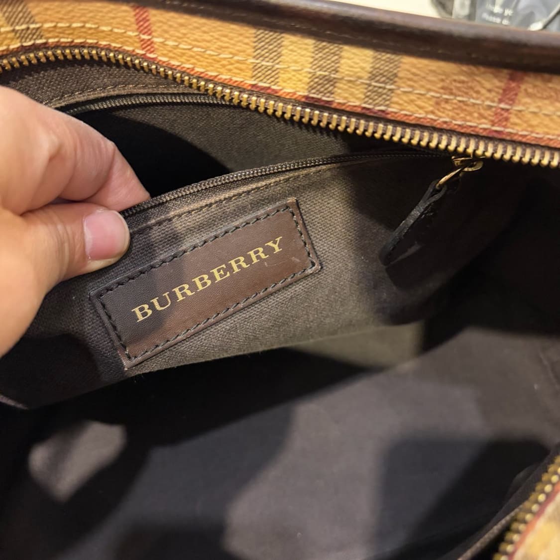 버버리 체크 숄더백 가방 상품이미지7