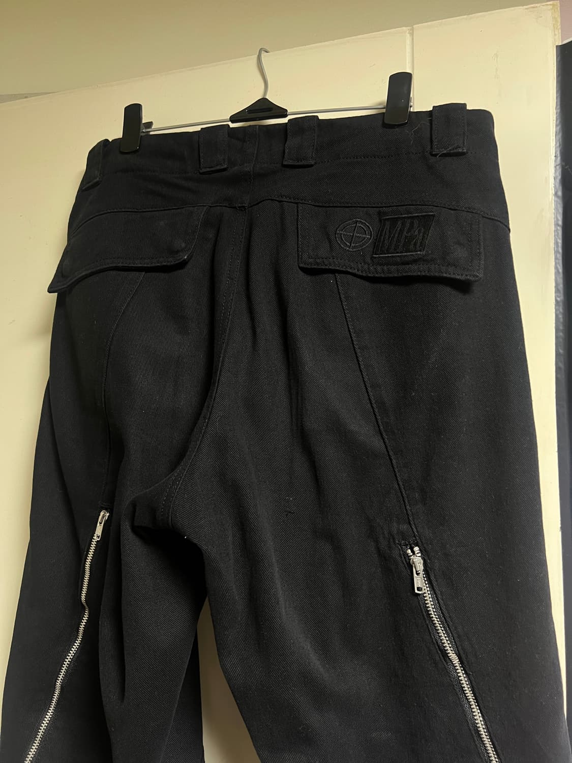 플라스틱프로덕트  MPa WAVE ZIPPER PANTS (BLACK)s 상품이미지5