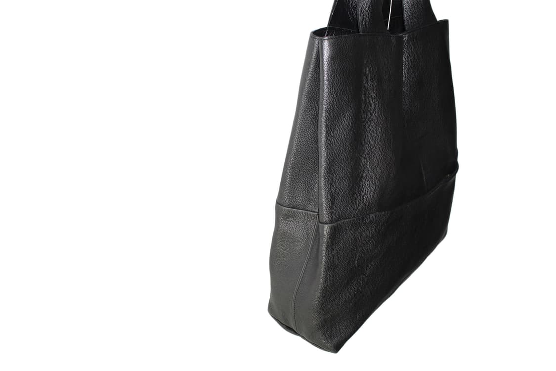 COS 카우하이드 레더 토트백 상품이미지3
