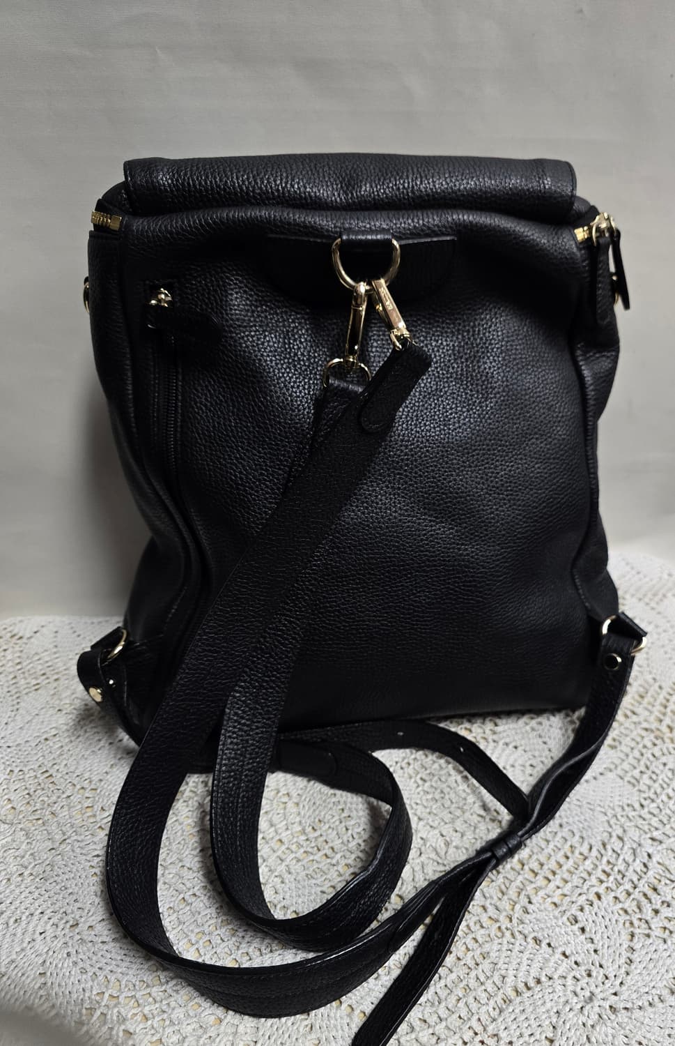 헤지스 가죽 백팩 . 크로스백 상품이미지2