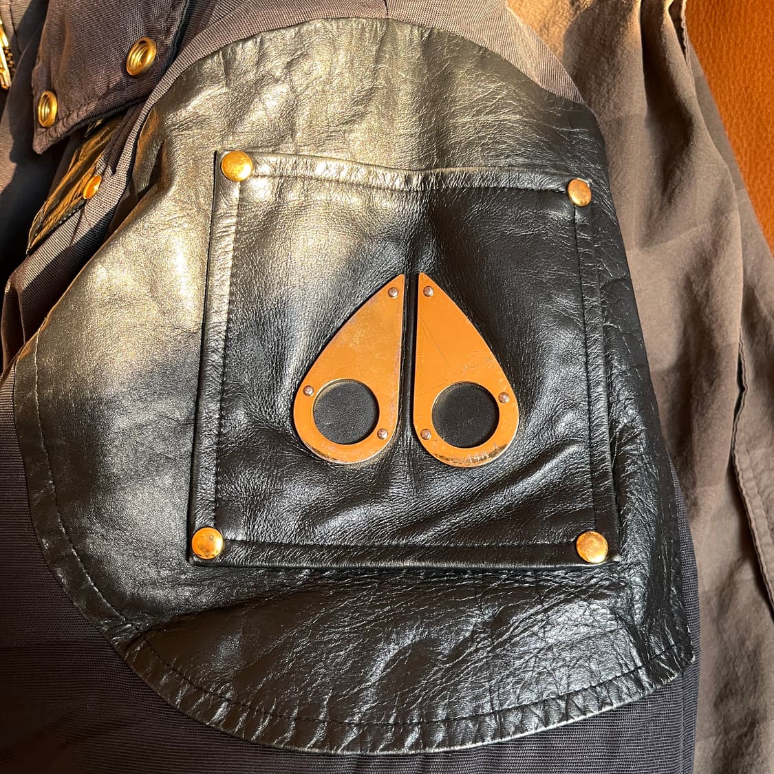 [판매, 교환] 한정판 무스너클 발리스틱 14k 금장 백화점 정품 상품이미지4