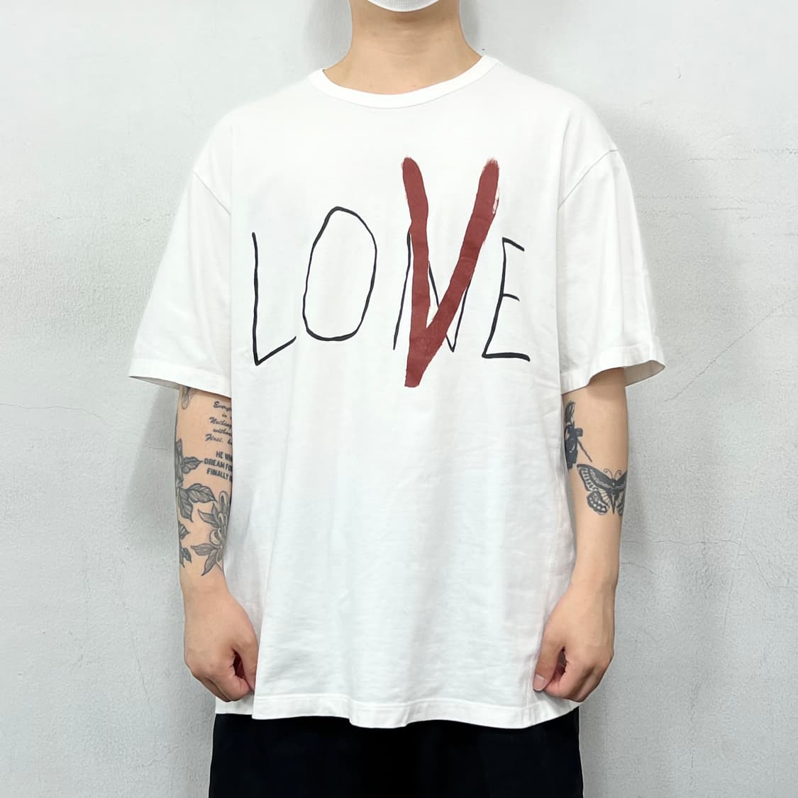 브이론 19ss LONE LOVE 로고 반팔 상품이미지1