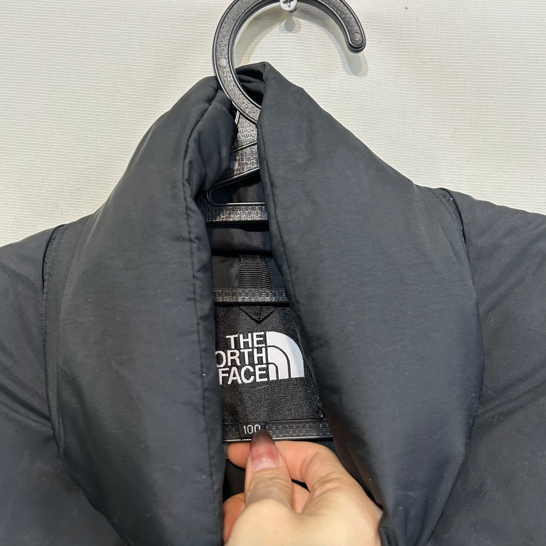 노스페이스 700 남성 패딩조끼 100 정품 블랙 상태굿 상품이미지4