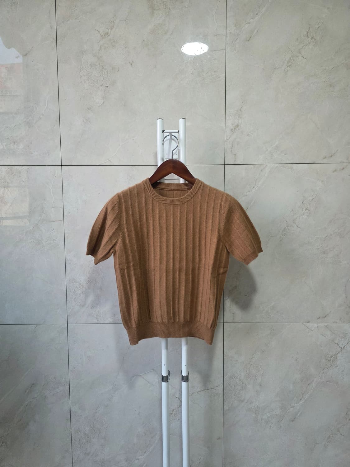 모카번 울 반팔니트 (새상품) 상품이미지1