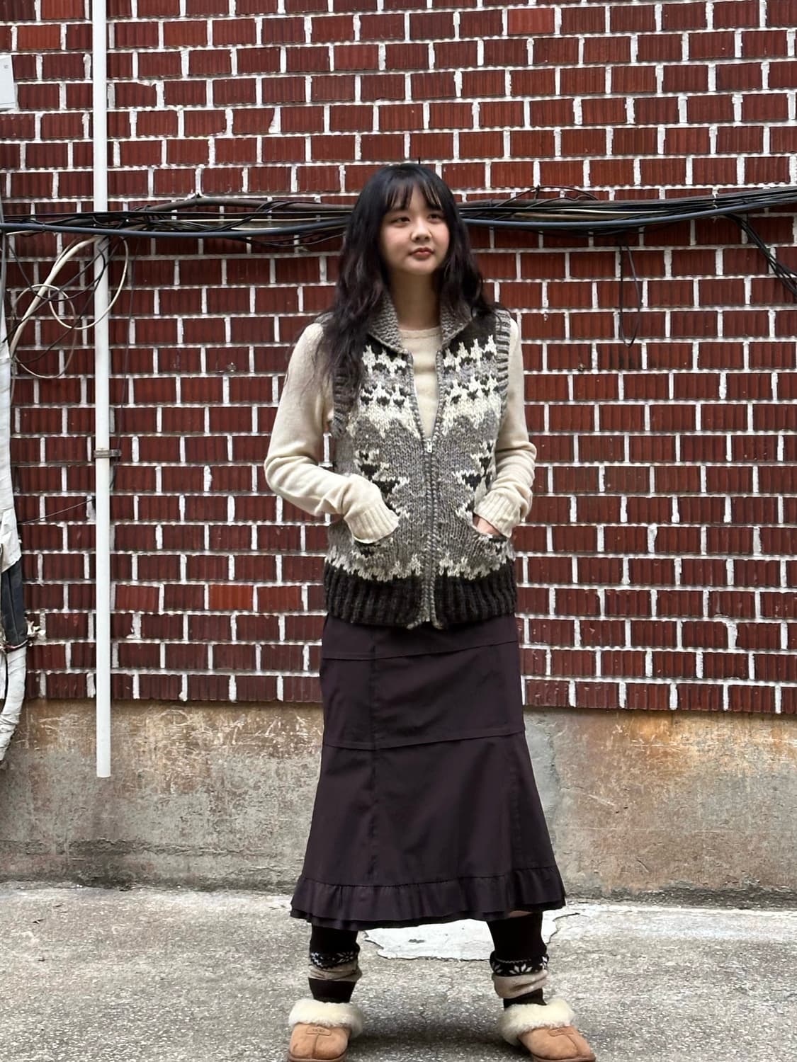 르마드 무스탕 코위찬 니트조끼 집업 폴로 니트 브라운 스커트 코디세트 상품이미지5