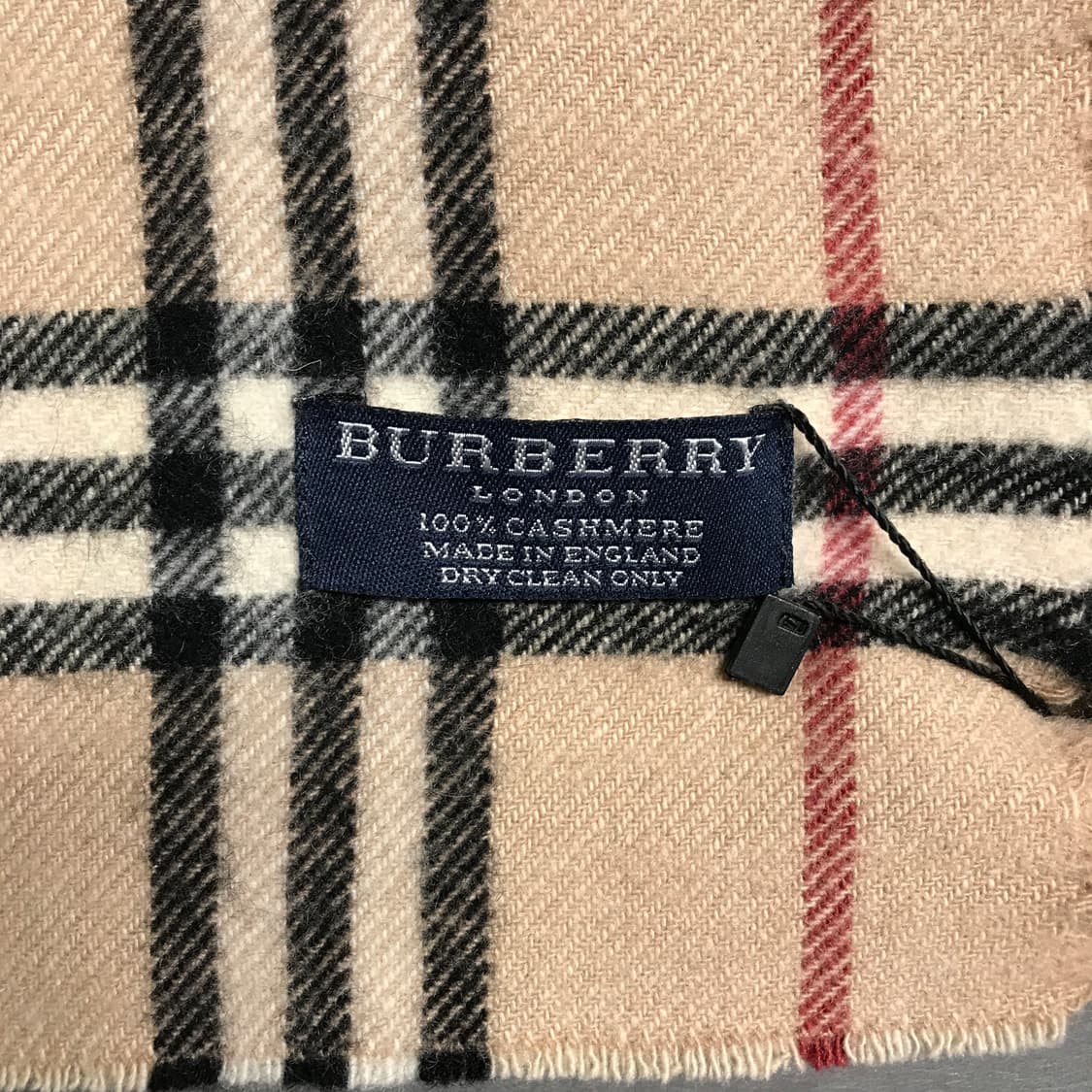 버버리 정품 캐시미어 머플러 베이지 상품이미지4