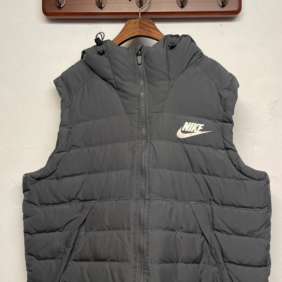 나이키 러닝 후디 그레이 덕 다운 패딩 베스트 상품이미지3