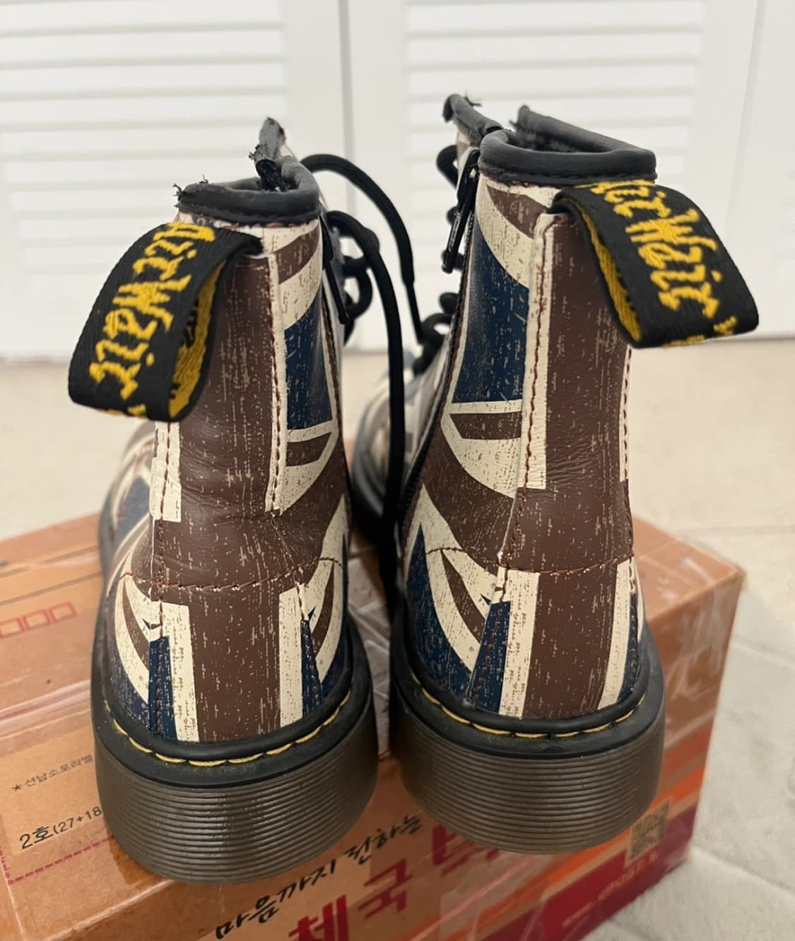 닥터마틴 DELANEY 유니언잭 부츠 상품이미지4