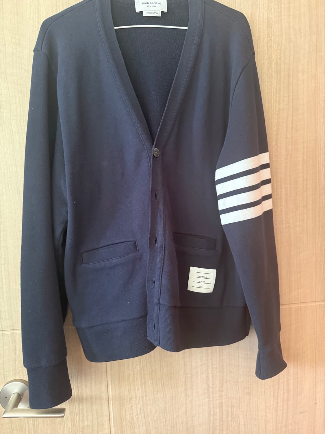 톰브라운 가디건 네이비 상품이미지1