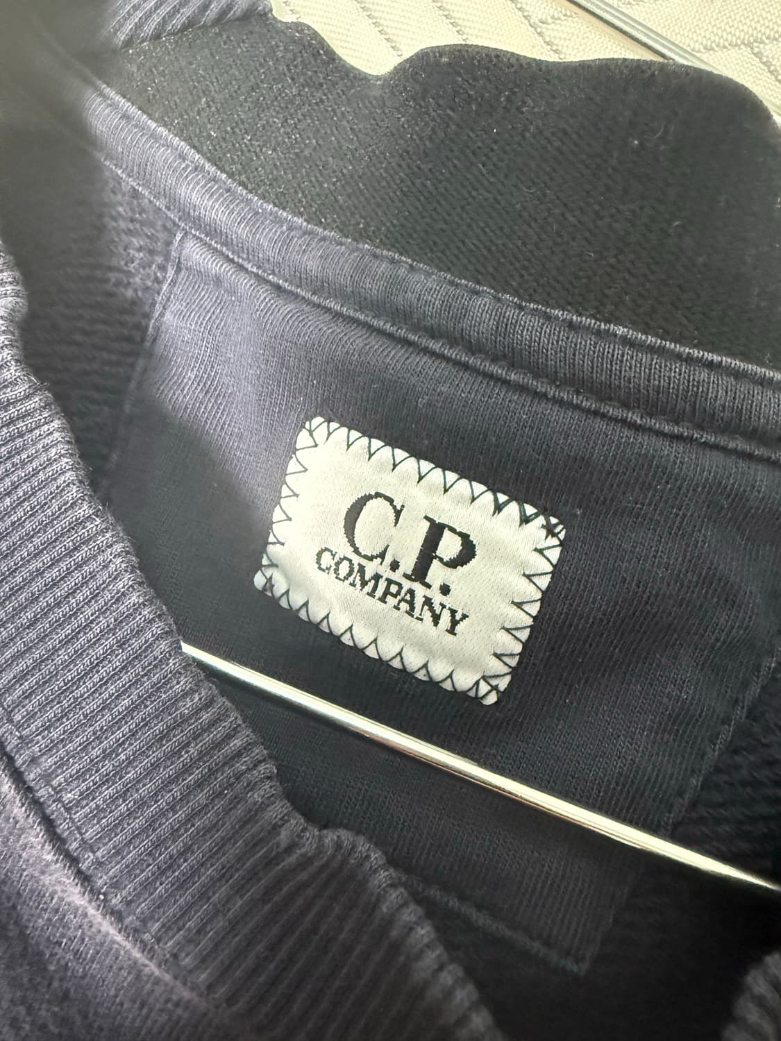 cp컴퍼니 맨투맨 상품이미지3