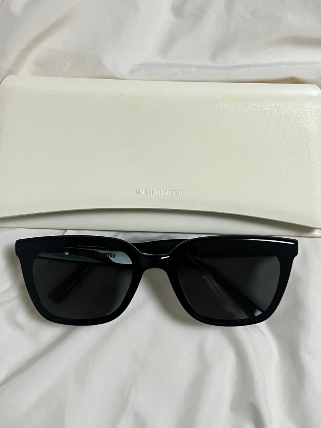 젠틀몬스터 몬도 01 선글라스 블랙 상품이미지6