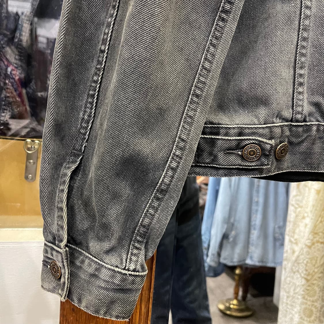 90's 리바이스 블랙 트러커자켓 상품이미지6