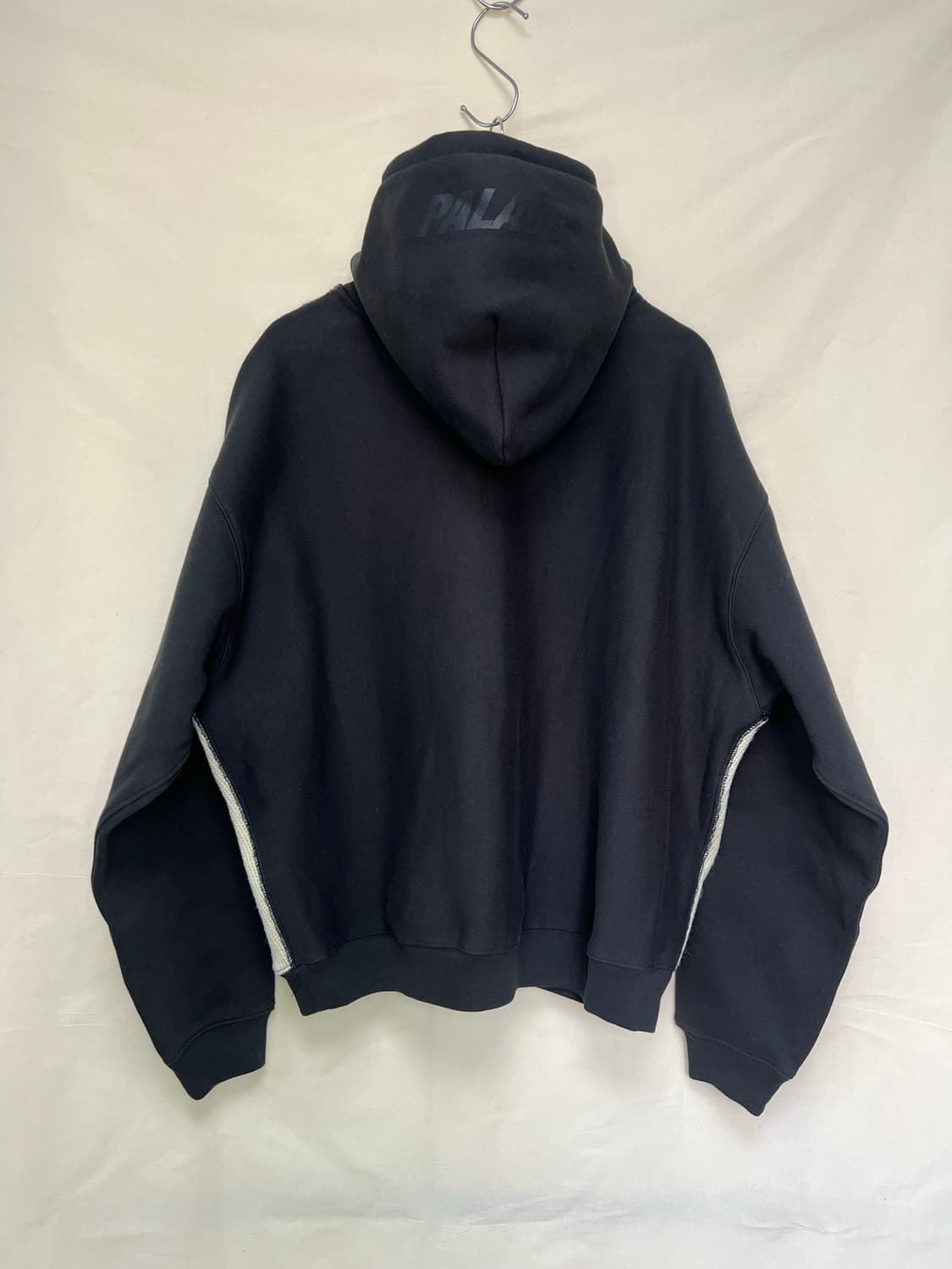 준야와타나베 x 팔라스 24FW 니트 후디 상품이미지2