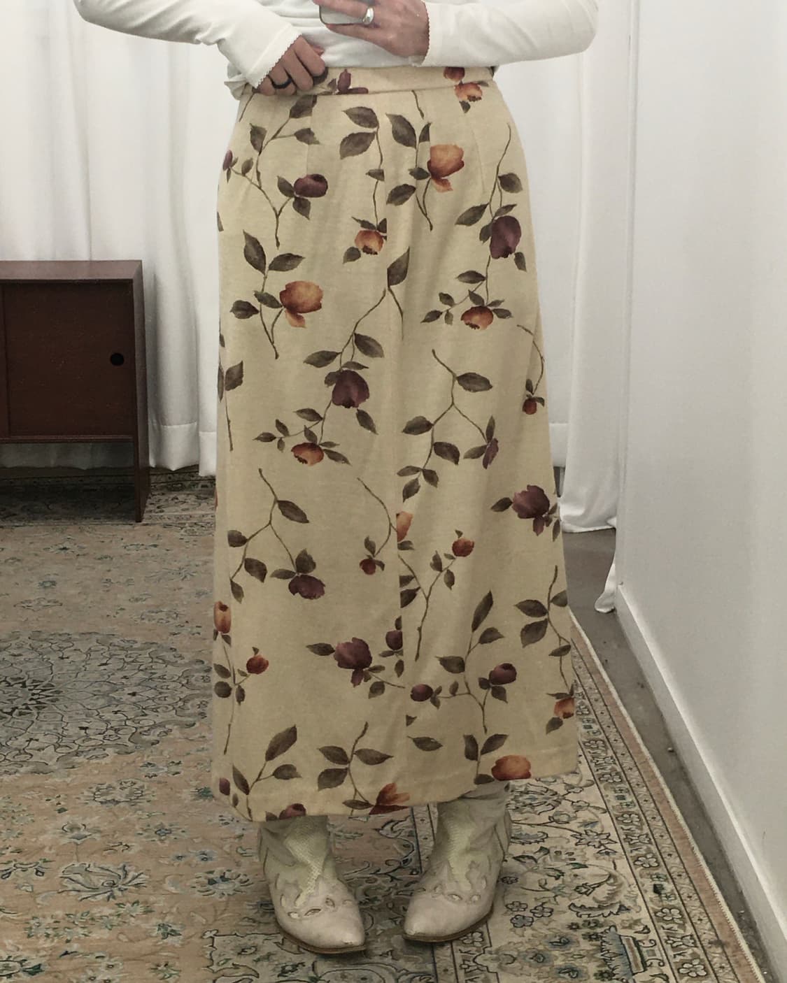 아이보리 플라워 롱스커트 상품이미지1