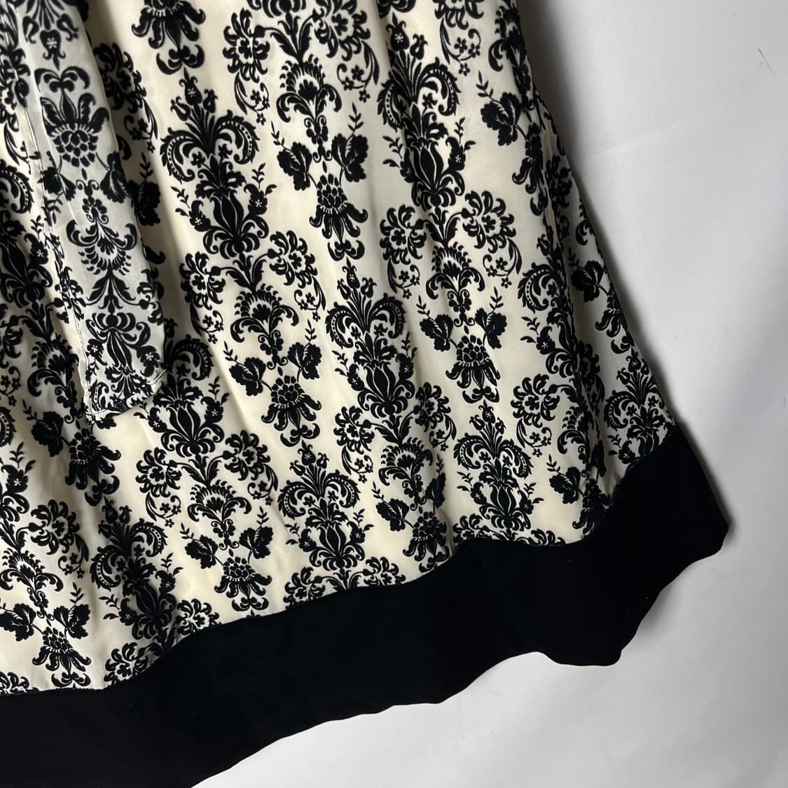 [Cecil McBee] 세실맥비 다마스크 오리엔탈 벨벳 원피스 상품이미지3