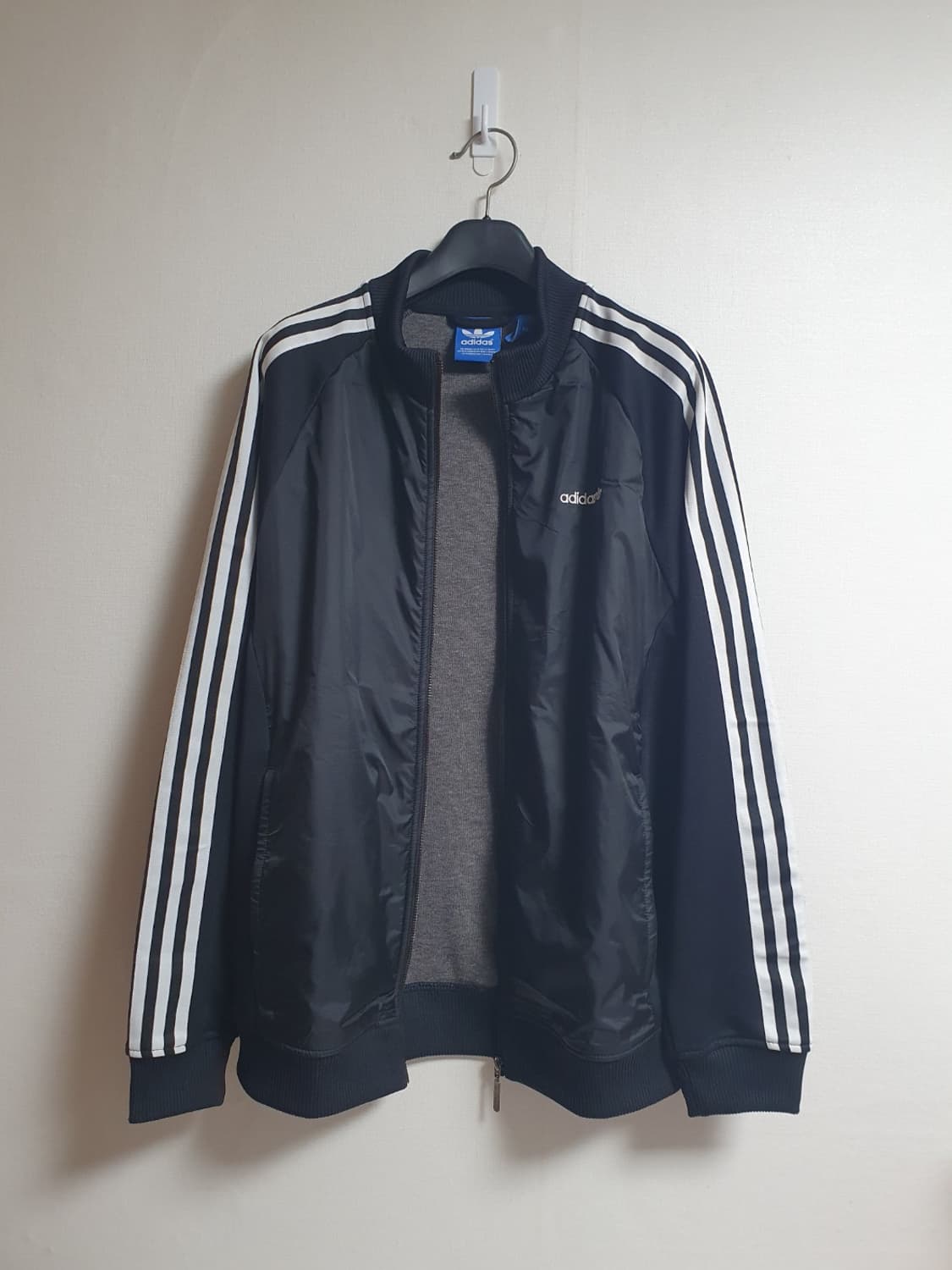 아디다스 오리지널스 우븐 배색 삼선 트랙탑 져지 블랙 105 상품이미지3