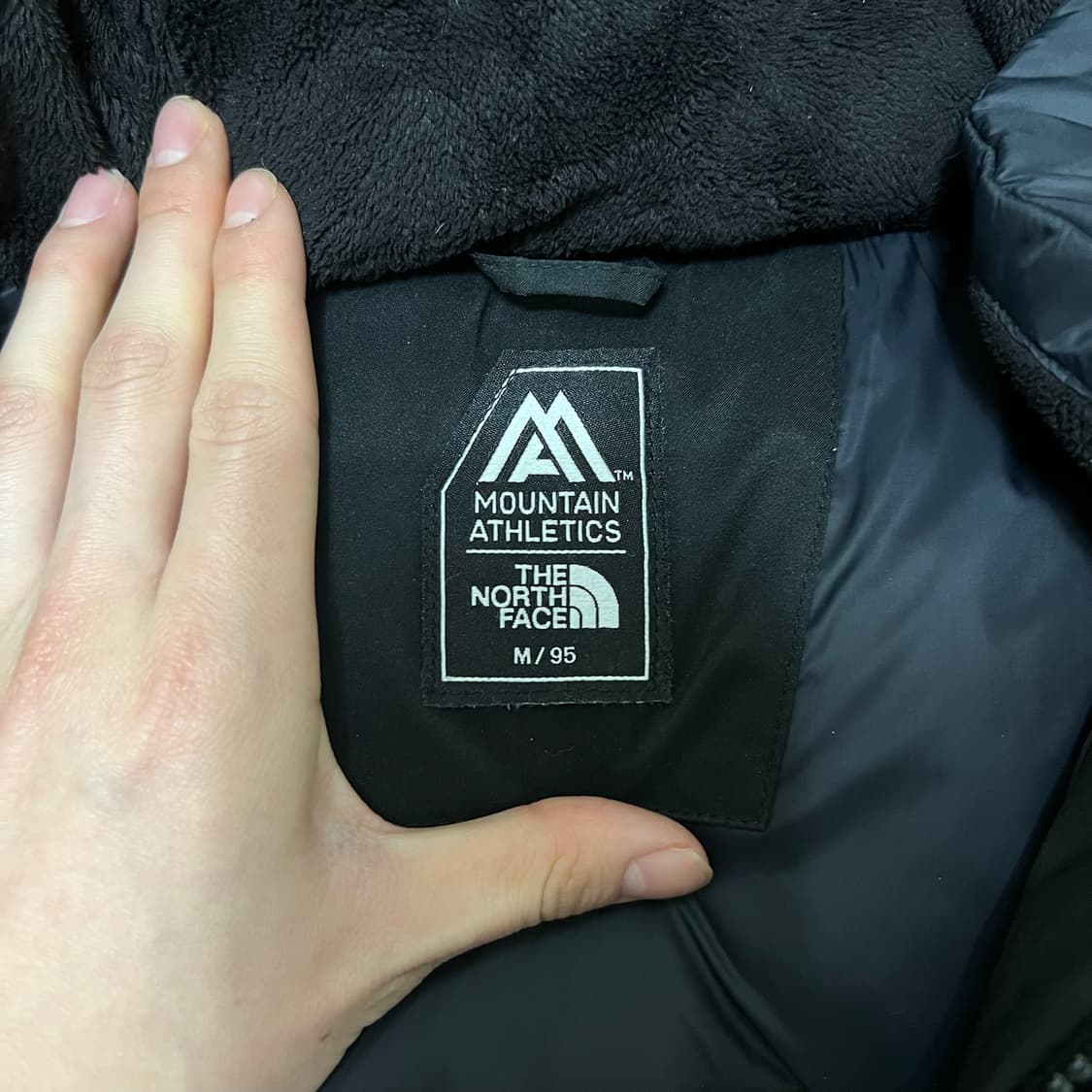 노스페이스 아틀레틱 로고 구스다운 후드 롱패딩 M/95  상품이미지5