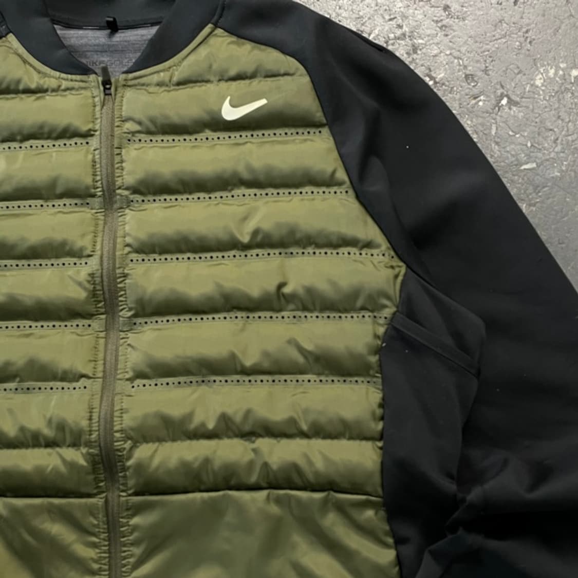 105 나이키 에어로로프트 자켓 (스우시 약간 잘림) 상품이미지2