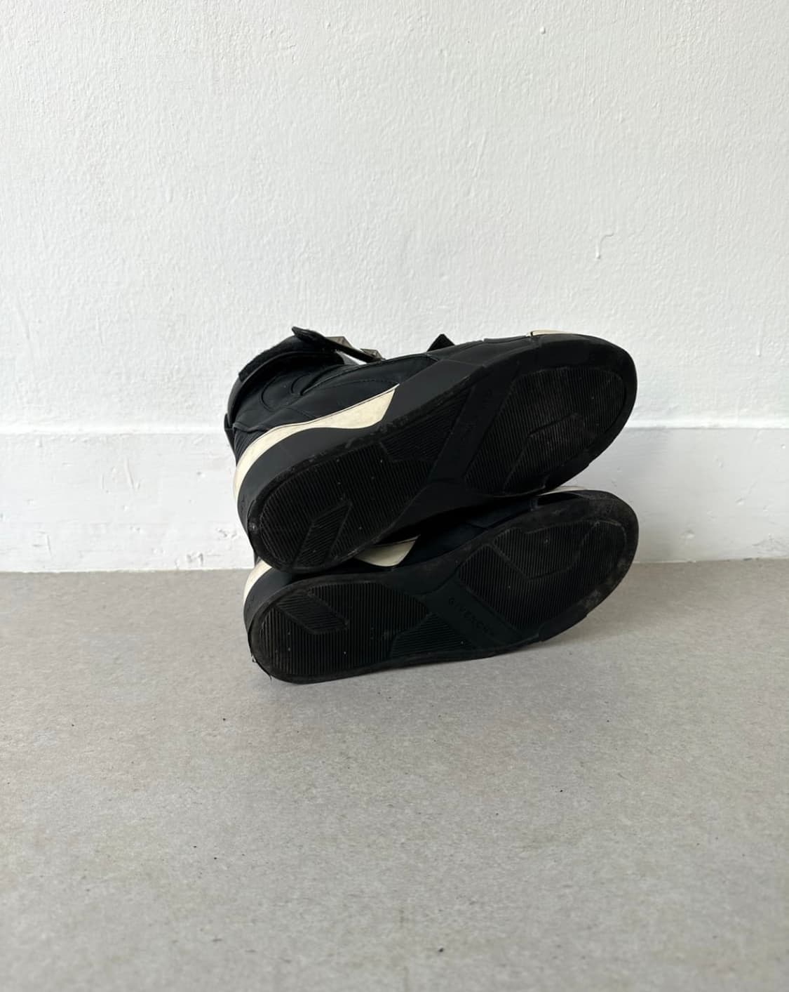 지방시 타이슨 스터드 하이탑 상품이미지5