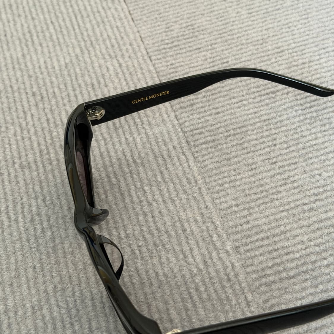 젠틀몬스터 키코 01 블랙 상품이미지5