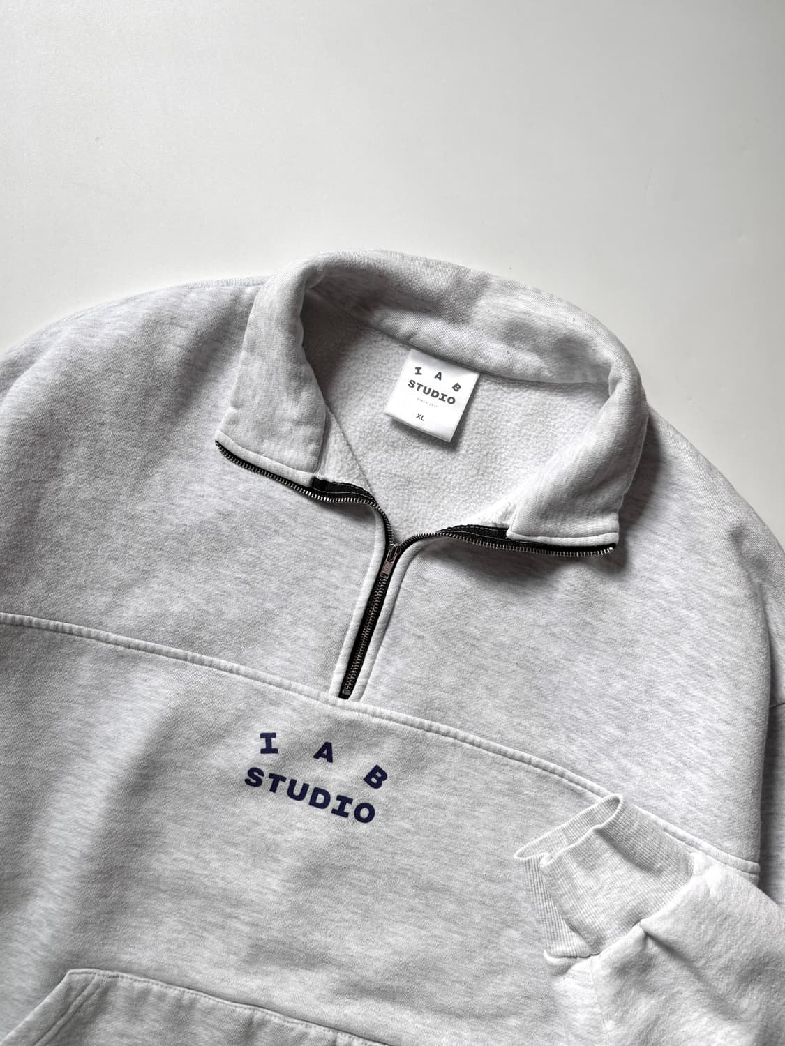 IAB 아이앱스튜디오 멜란지그레이 하프 집업 상품이미지5