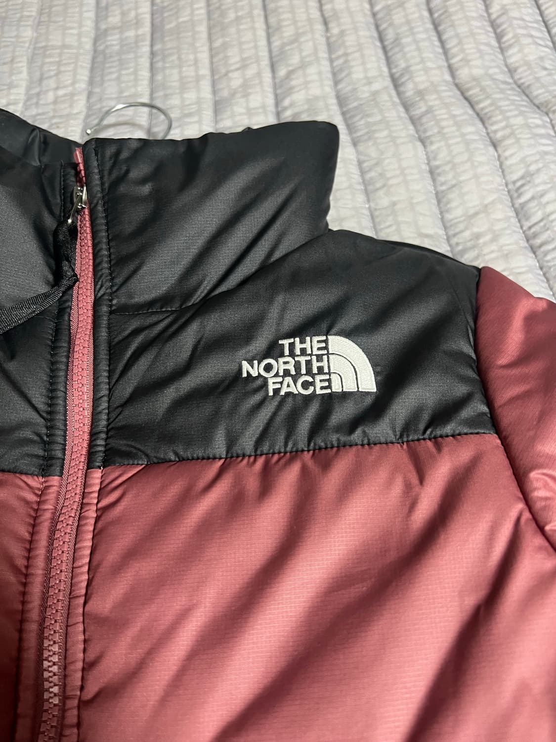 여성) 노스페이스 숏크롭 패딩 XS 상품이미지3