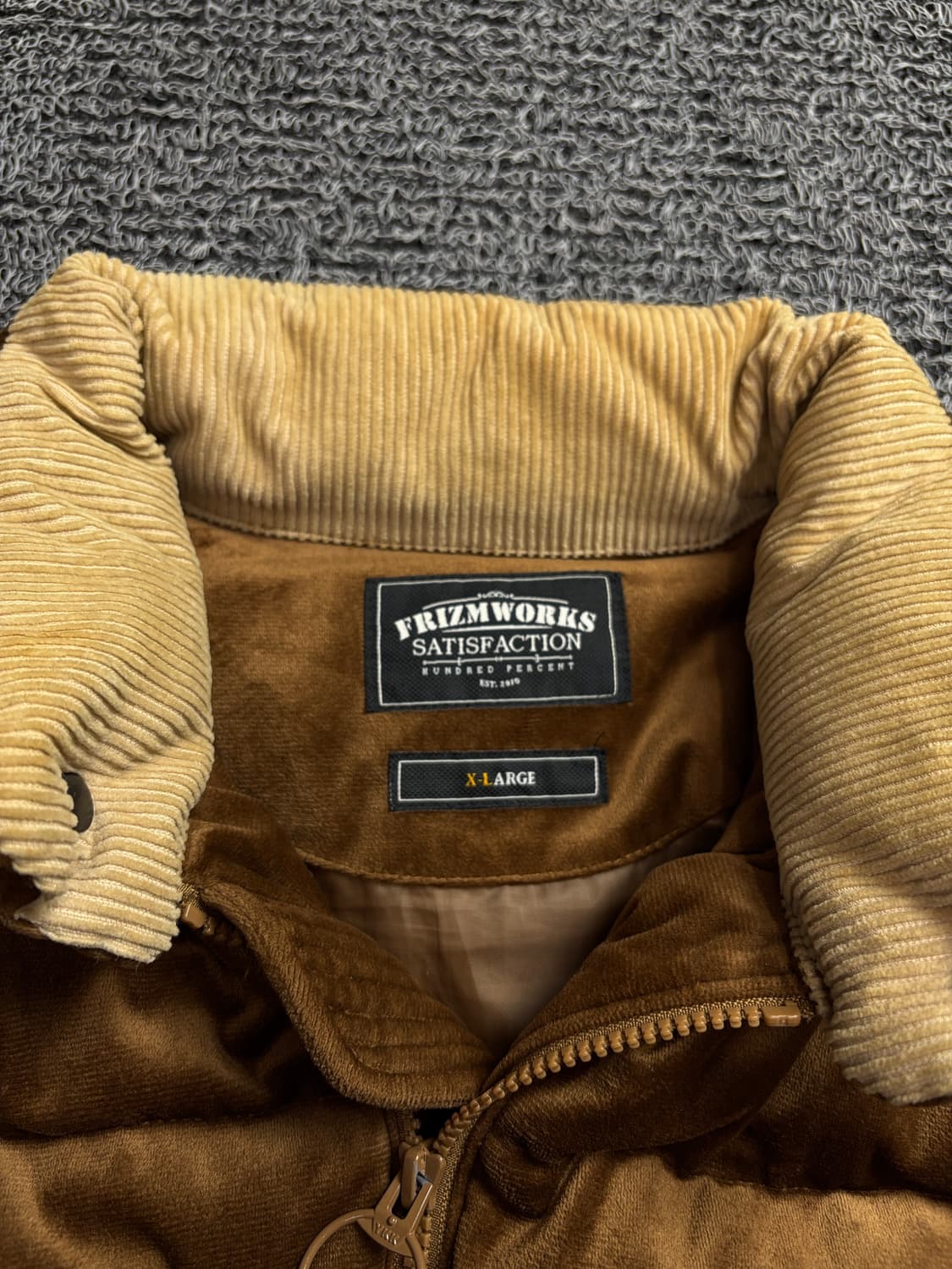 프리즘웍스 아메카지 벨벳 구스다운 푸퍼 패딩 브라운 1973 상품이미지4