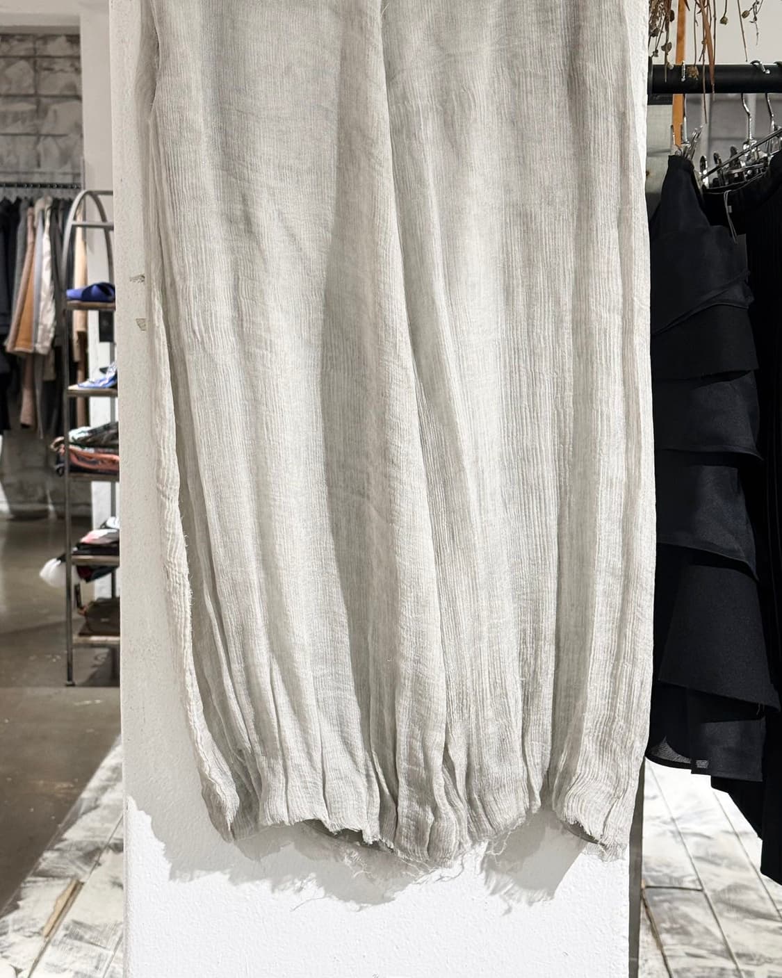 ttt 그레이 실크 밴딩 쉬어 롱 스커트  상품이미지6