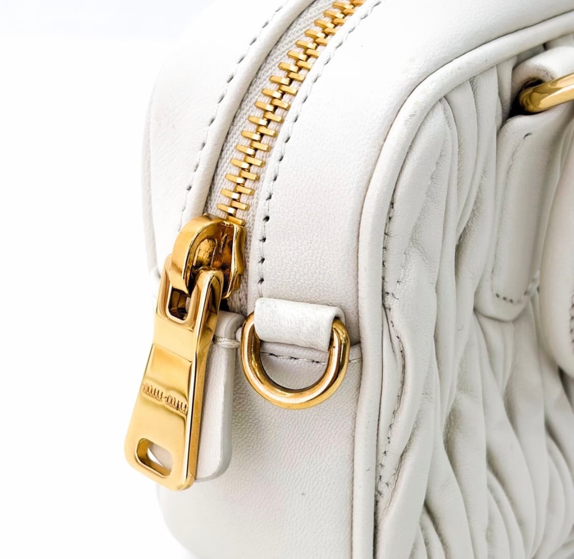 [MINI] 미우미우 여성 나파 마테라쎄 레더 탑핸들 미니 토트백 화이트 상품이미지7