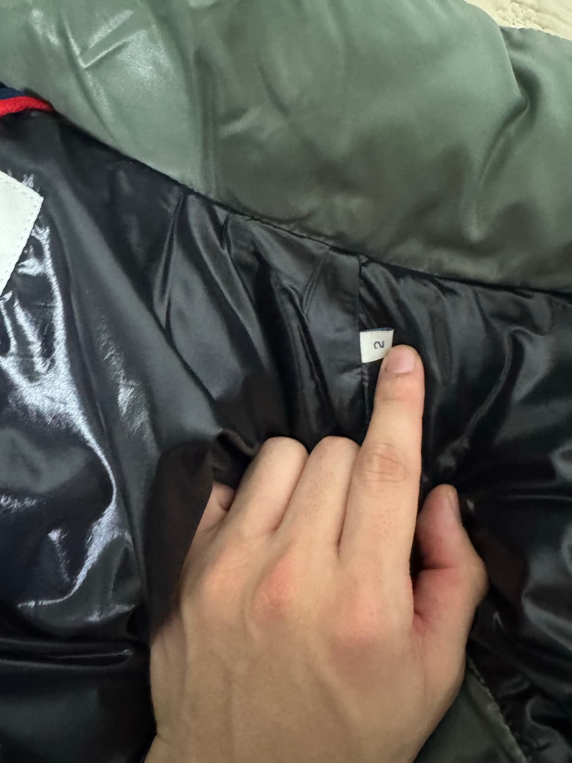 몽클레어 패딩조끼 2사이즈 상품이미지6