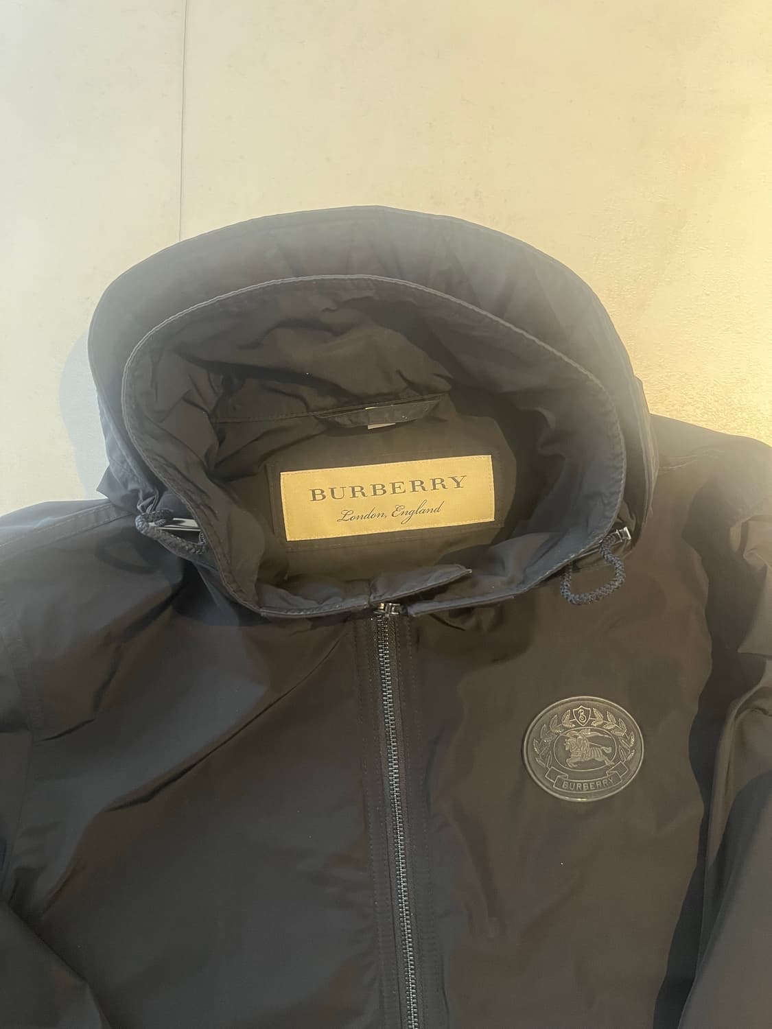 버버리 팩어웨이 블랙 바람막이50 상품이미지2