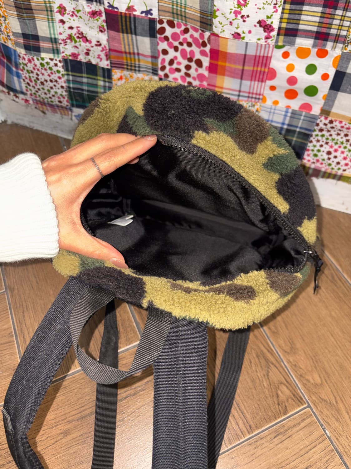 Bape Shark Fur Day BackPack 상품이미지9
