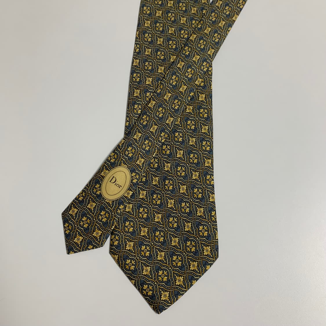 디올(Dior) 기하학적패턴 명품 최상급 넥타이 A+등급 프랑스100실크 상품이미지3