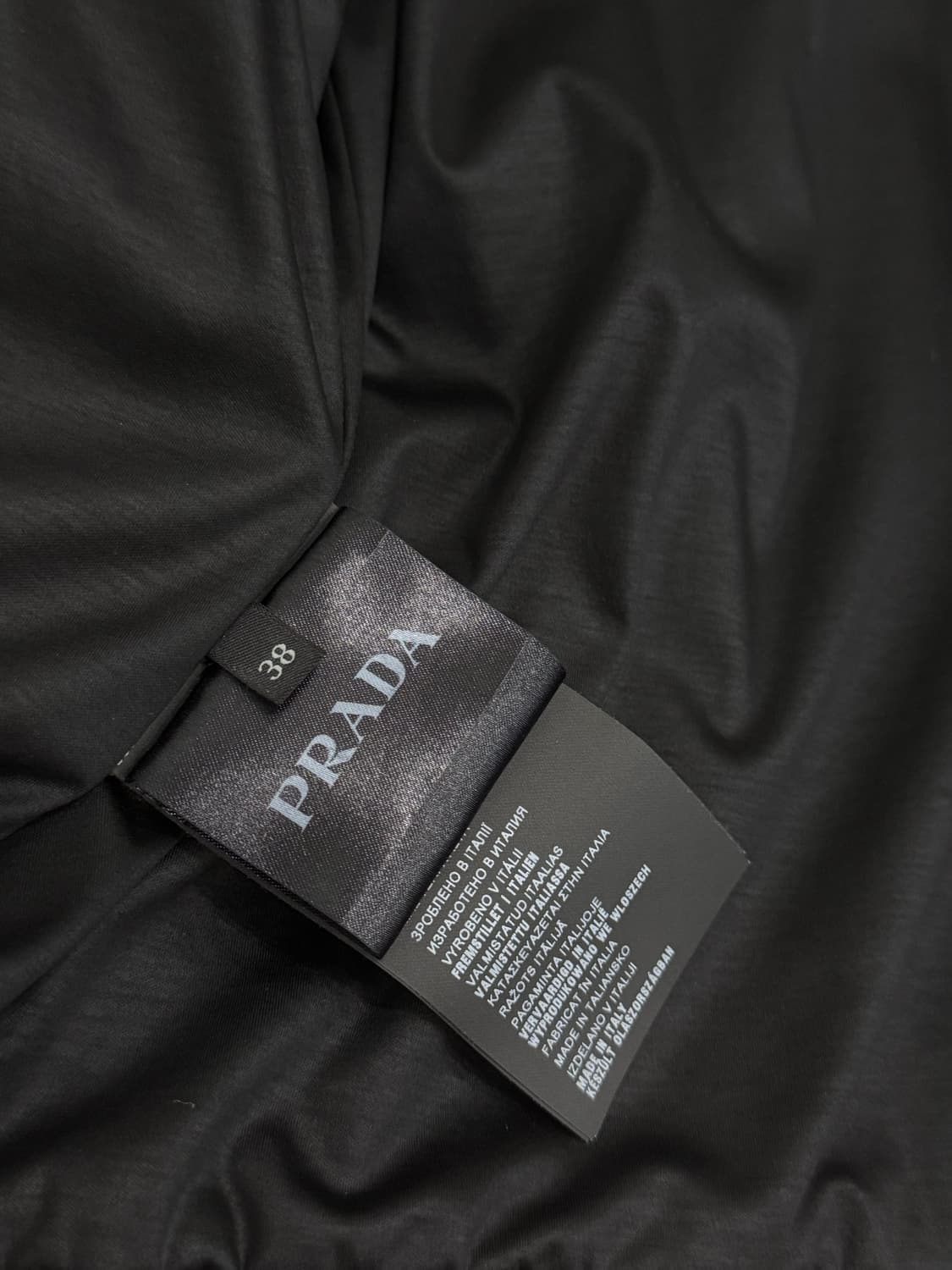 프라다 스포츠 크롭 멀티짚 후드 집업 상품이미지6