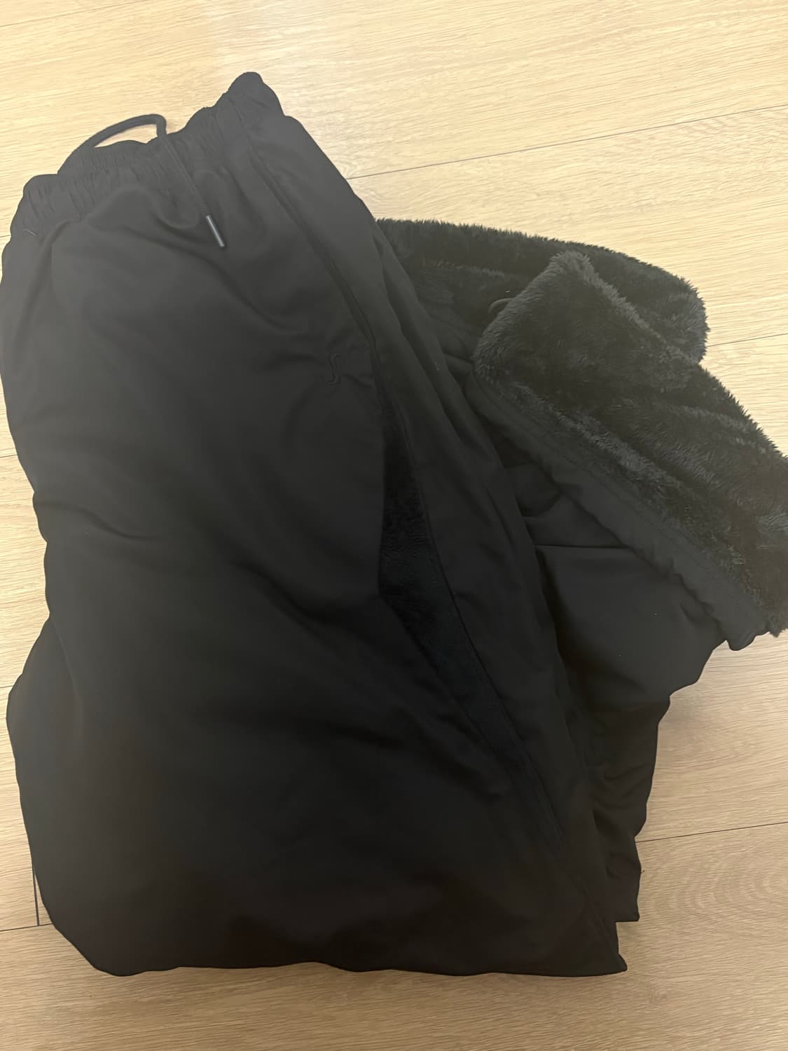 오호스 플리스 라인 나일론 팬츠 3 블랙 상품이미지2