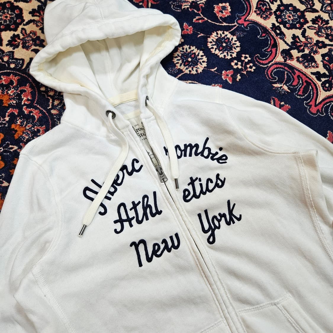 아베크롬비 y2k 레터링 자수 기모 후드집업 M size 상품이미지3