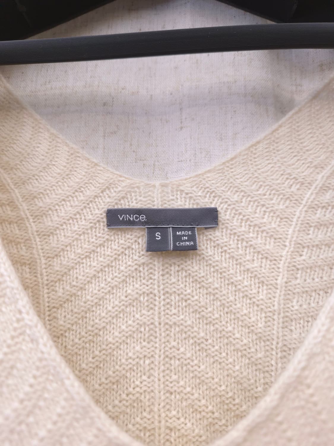 빈스 아이보리 V넥 니트 스웨터 상품이미지2