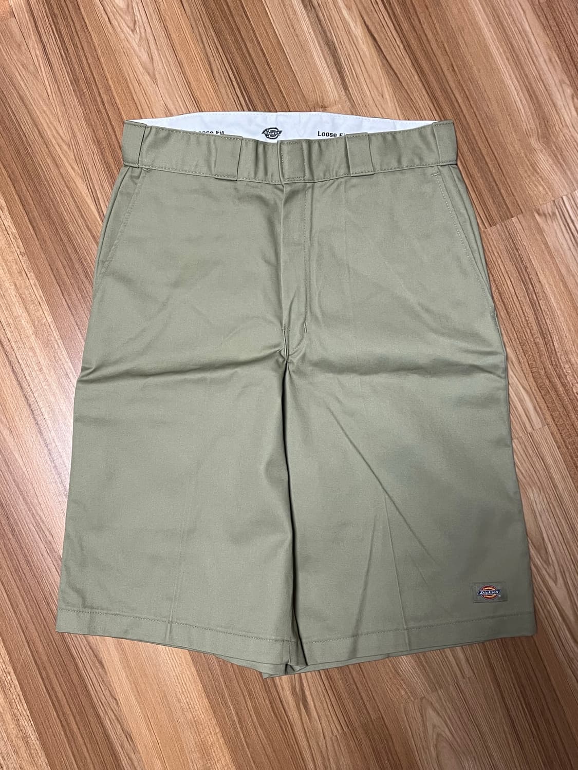 디키즈 42283 루즈핏 워크쇼츠 카키 32사이즈 상품이미지2