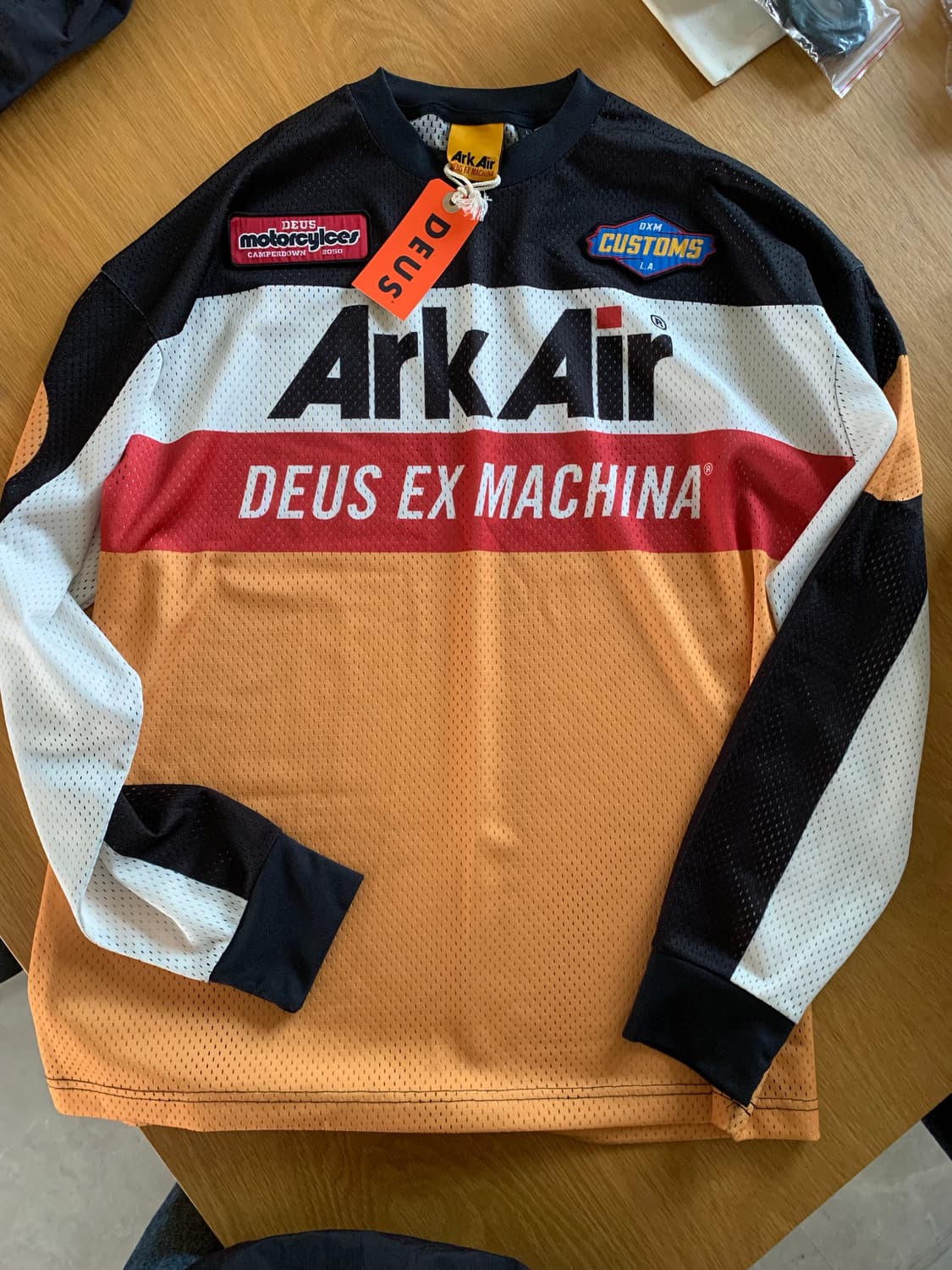 데우스 엑스 마키나 롱슬리브 져지입니다 상품이미지1