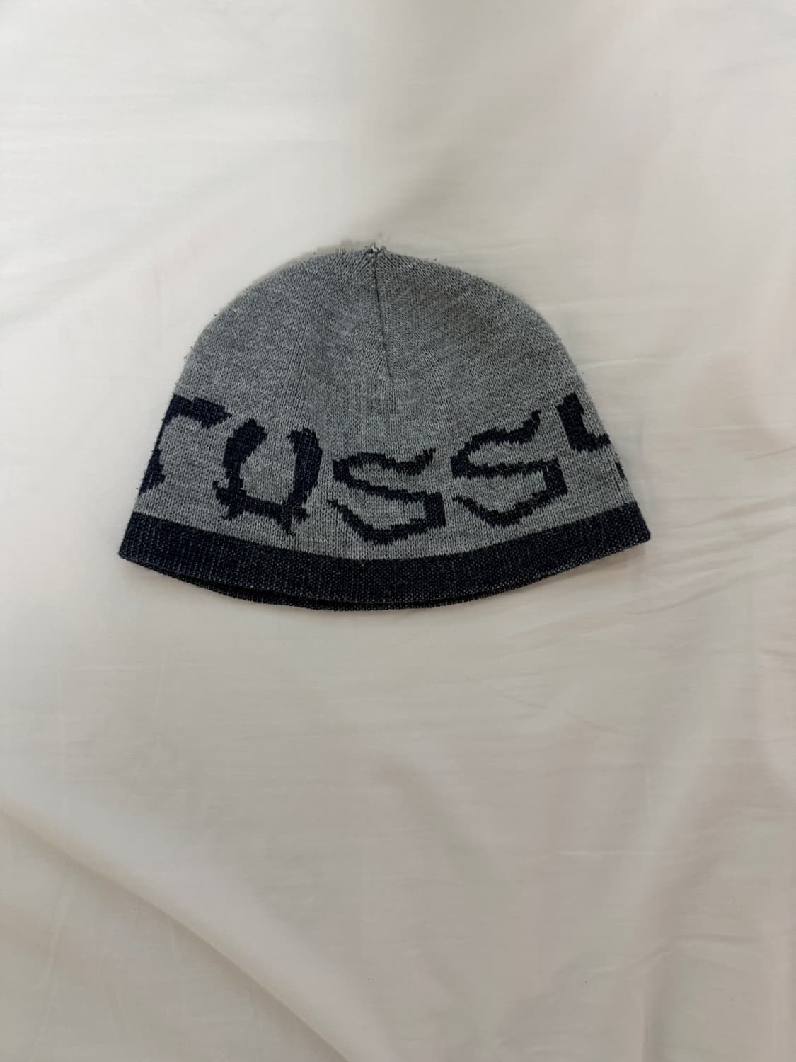 00s 올드 스투시 고딕 로고 자카드 비니 상품이미지1